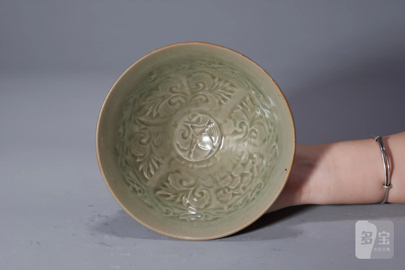 明代 青釉印花碗 - 图5